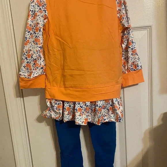 New Pumpkin Outfit - Picture 8 of 9